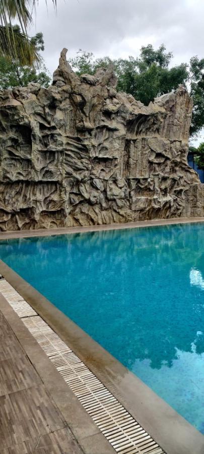 The Garden Asia Resort Bangalore Bagian luar foto